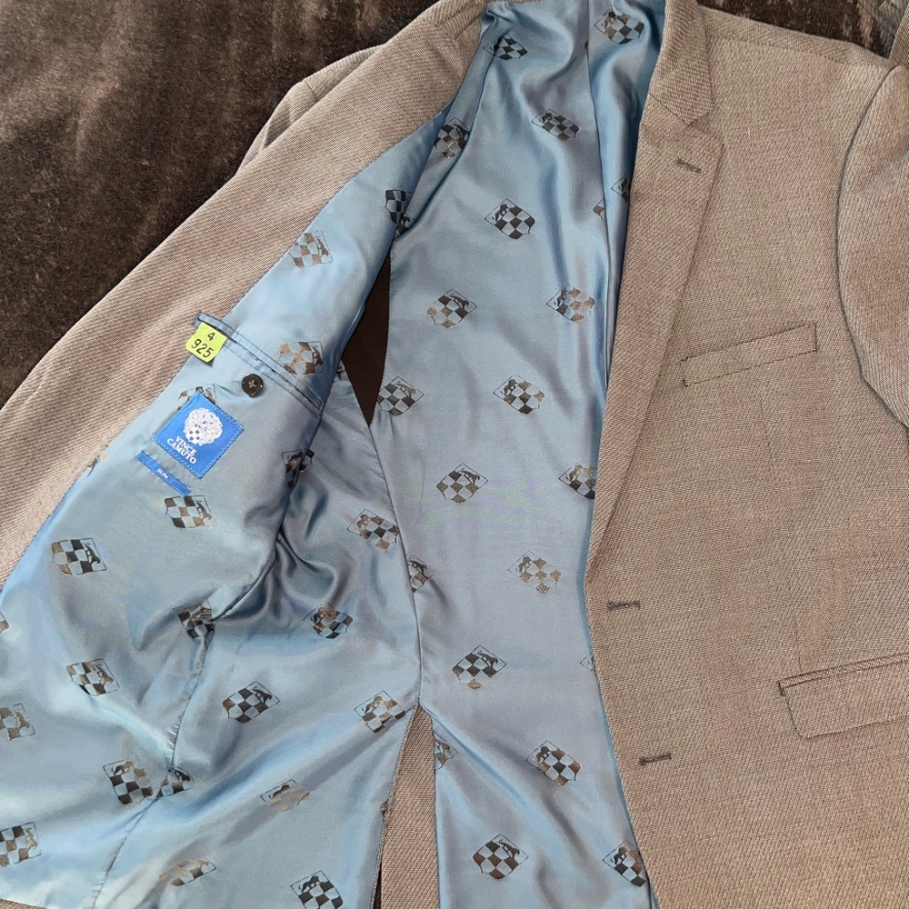 Men's Gray Suit - Jacket 42R and Pants 36x30 SLIM FIT - Picture 4 of 16